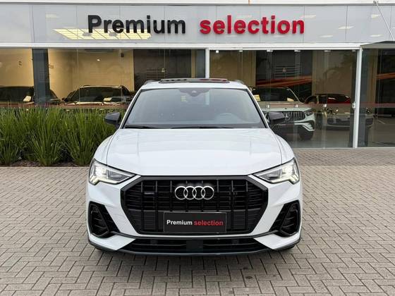 AUDI Q3 2.0 40 TFSI GASOLINA PERFORMANCE BLACK QUATTRO TIPTRONIC AUDI Q3 2.0 40 TFSI GASOLINA PERFORMANCE BLACK QUATTRO TIPTRONIC